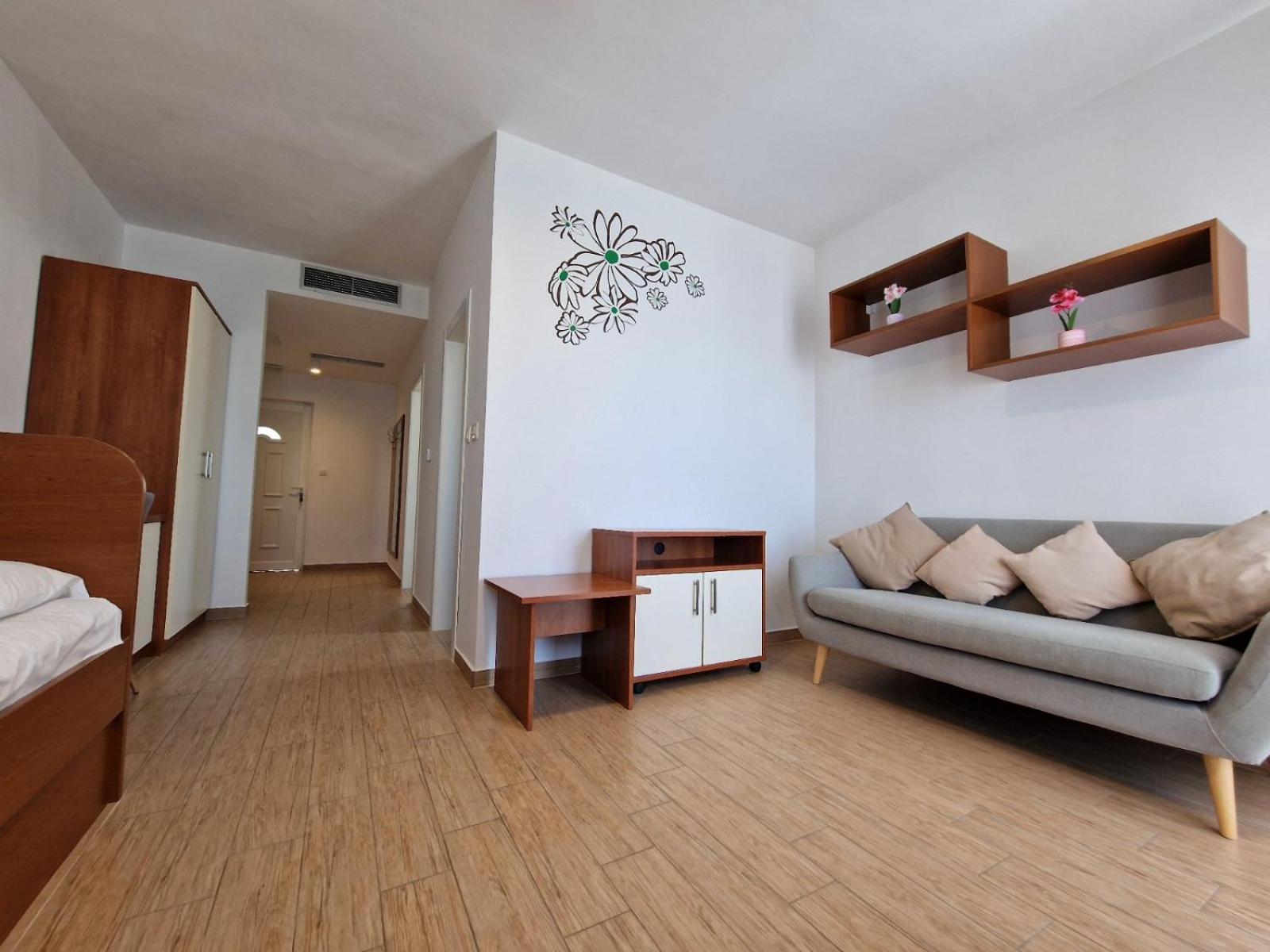 Hotel Augustino 3*