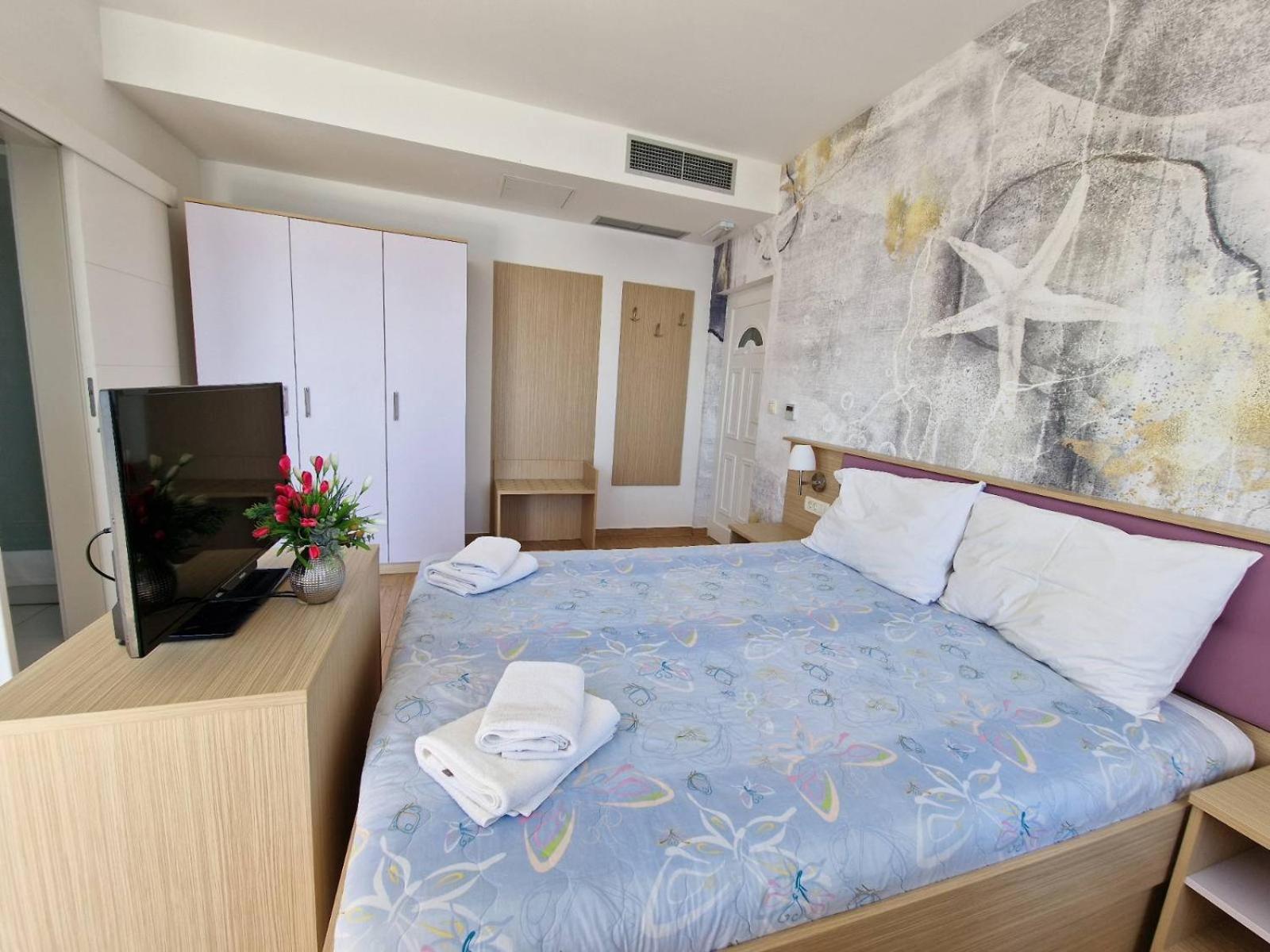 Augustino Hotel 3*