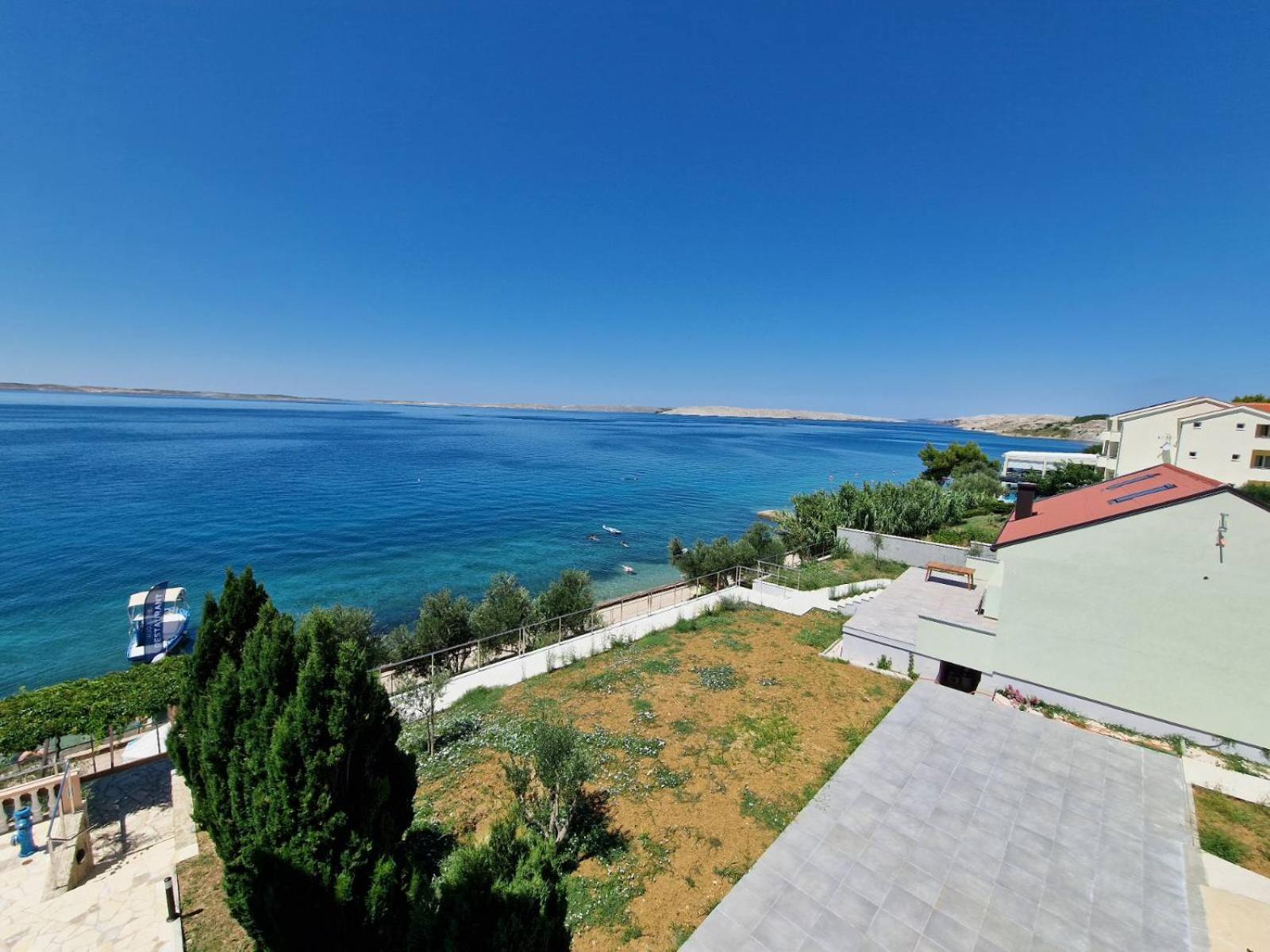 Augustino Hotel 3*